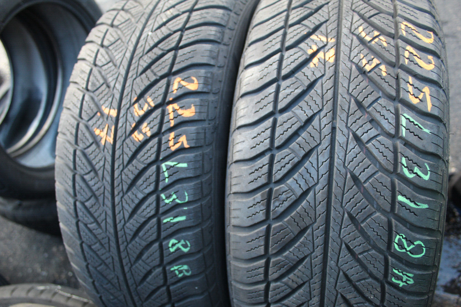 225 55 17 Goodyear, Ultra Grip, Winter, M+S 97H, x2, A Pair, 6mm (F1_tyres) L318