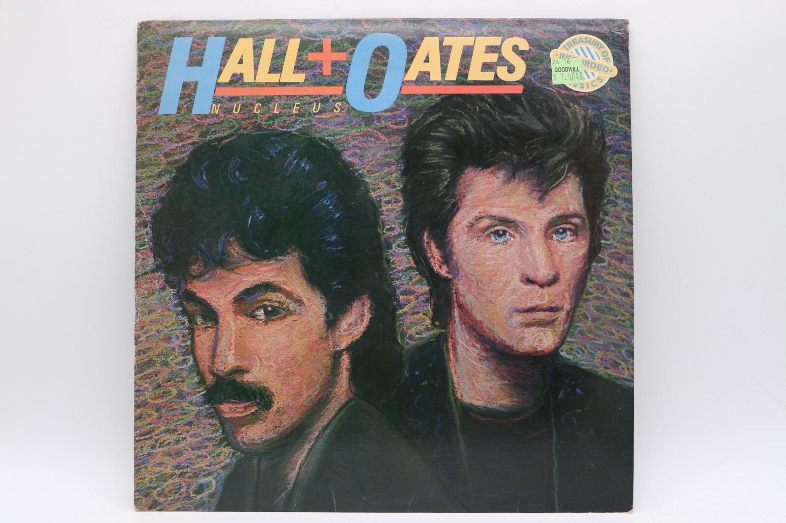A37 Daryl Hall & John Oates: Nucleus - 1984 Allegiance