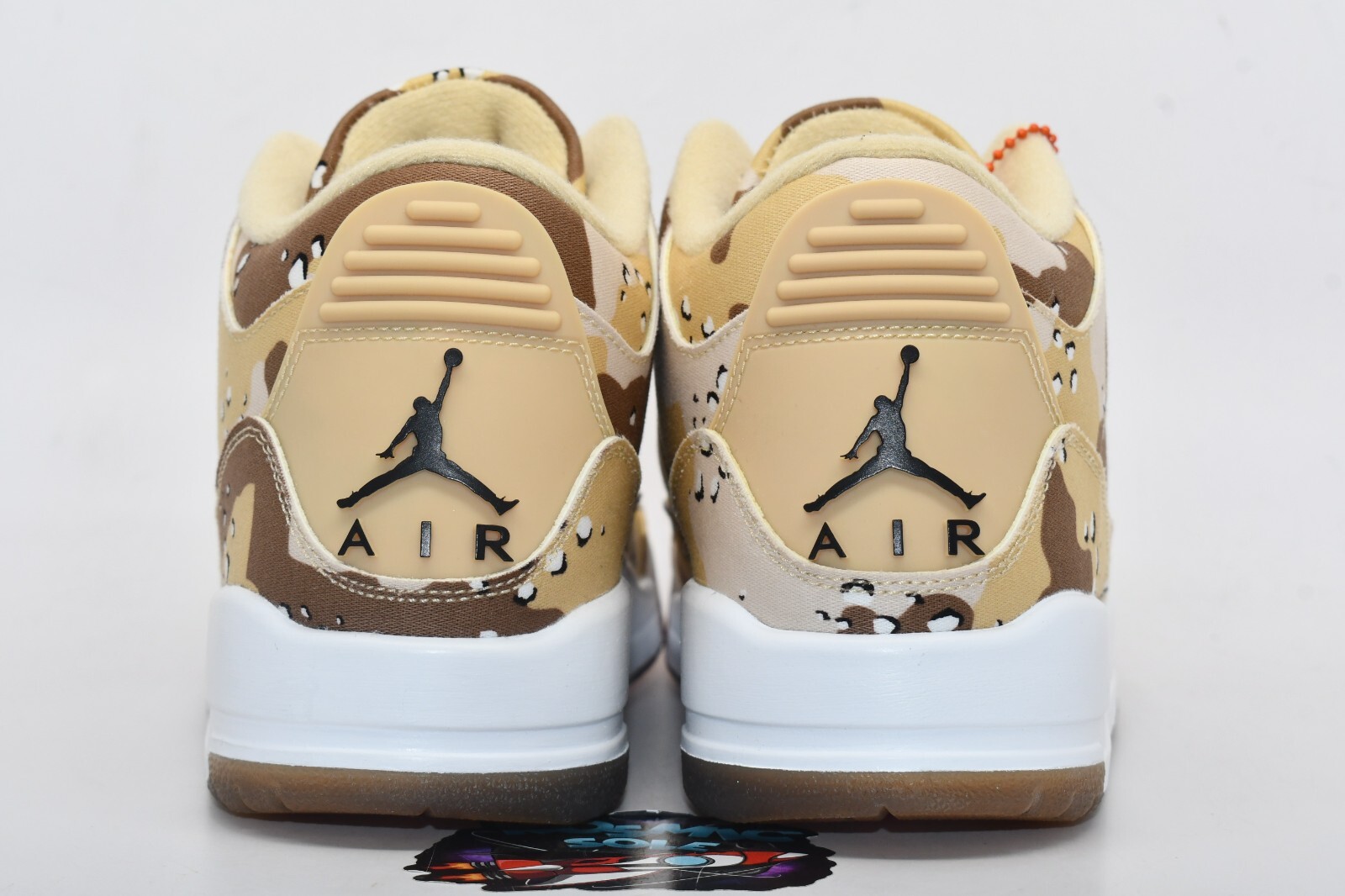 Pre-owned Jordan Women Air  3 Retro Wnba Desert Camo Style Hm4301-200 Size 11.5 In Multicolor