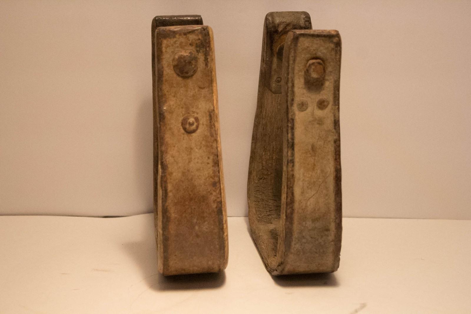 Vintage ANTIQUE STIRRUPS Cowboy Western Decor horse Saddle wood Tack Equestrian