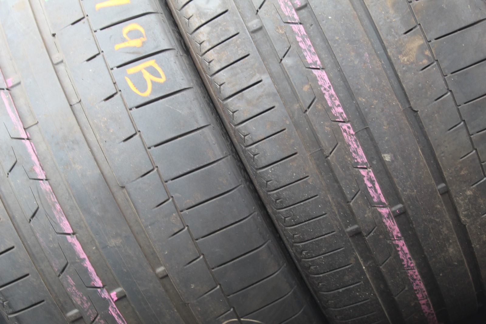 265 35 19 Continental, SC 6, XL, AO, 98Y x2 A Pair 5.5mm (F1_tyres) FO L3619