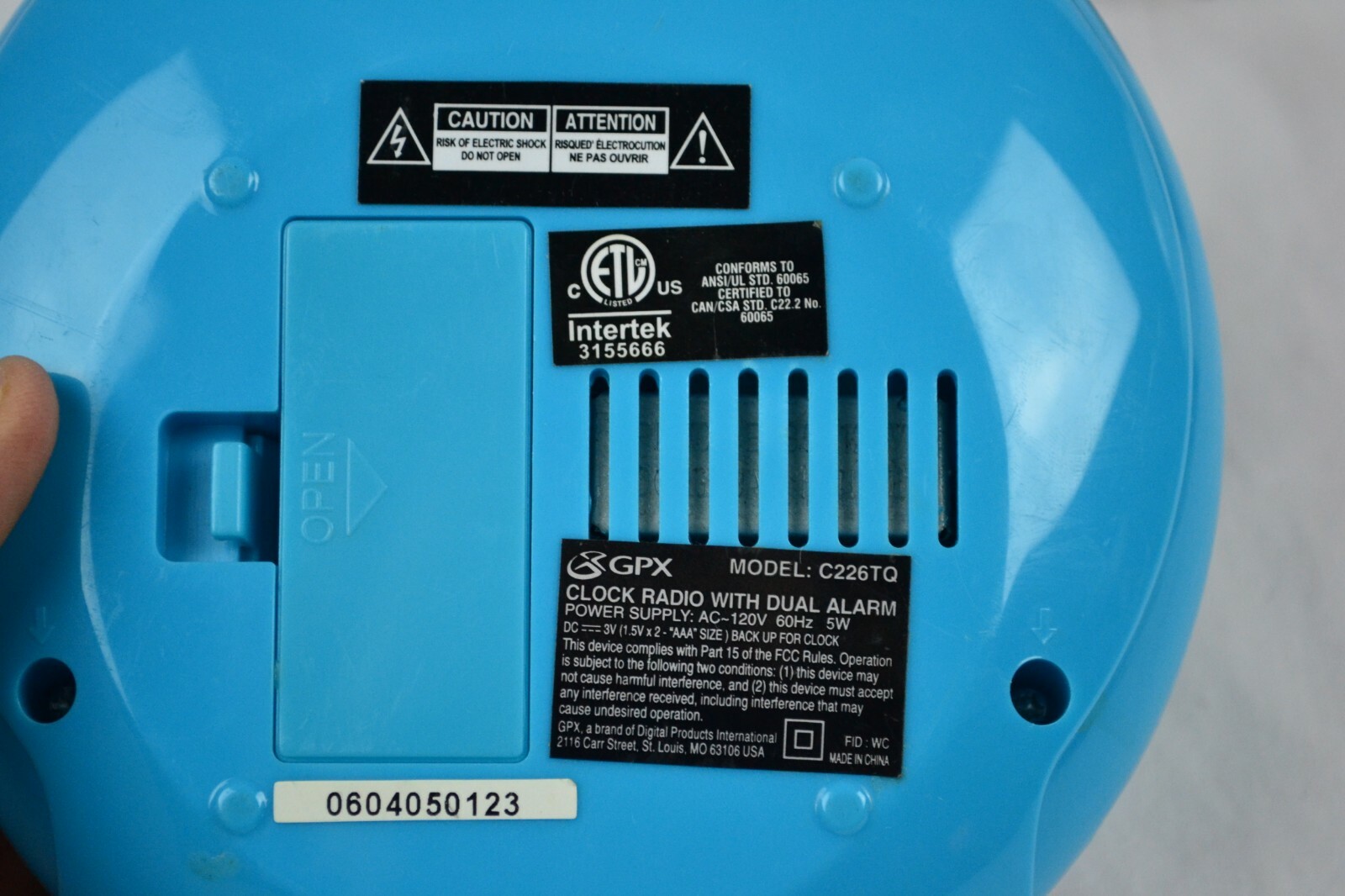 GPX Clock Radio With Dual Alarms, Bright Blue