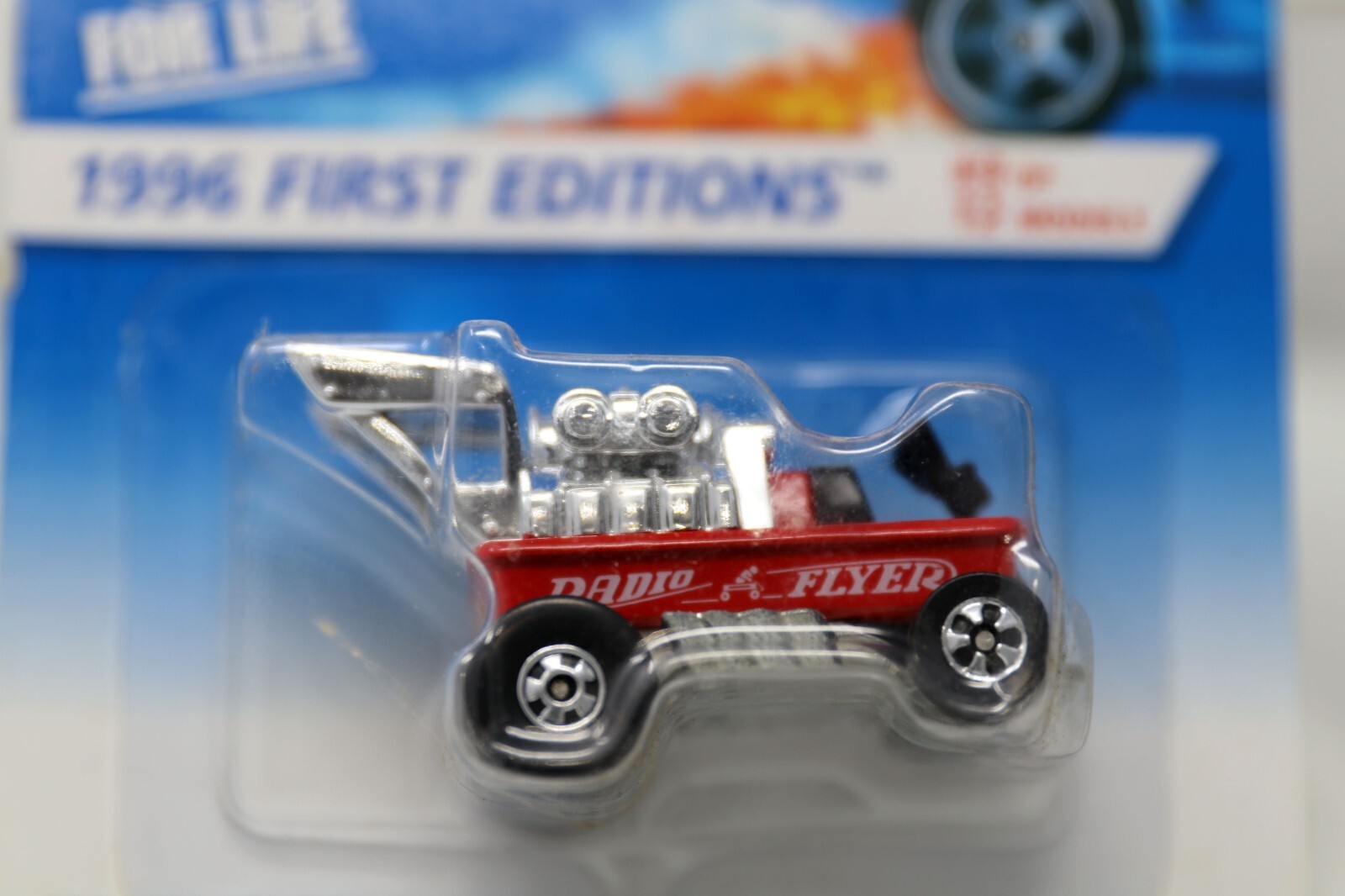 ホットウィール　1996 Radio Flyer Wagon Amazon.com: Hot Wheels 1996 First Editions Red Radio Flyer