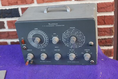 Vintage Heathkit TS-4A TV Alignment Generator Model TS-4 - power up - As/is