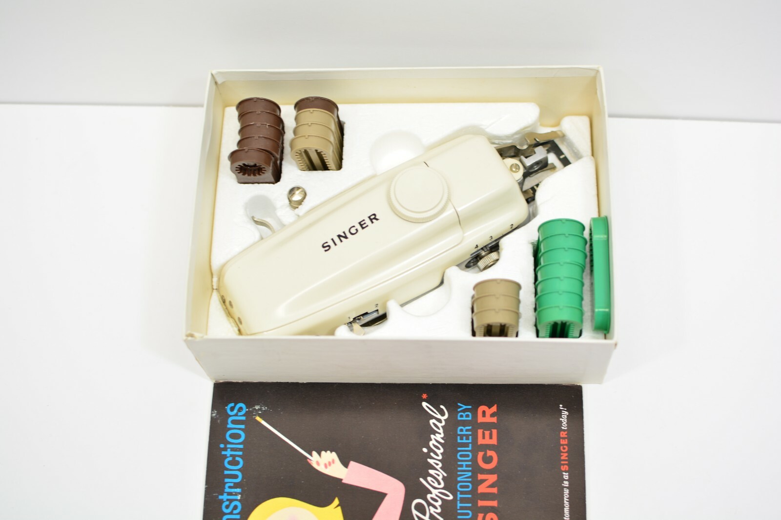 Singer Professional Buttonholer for Slant Needle Zig Zag Sewing Machines #161829