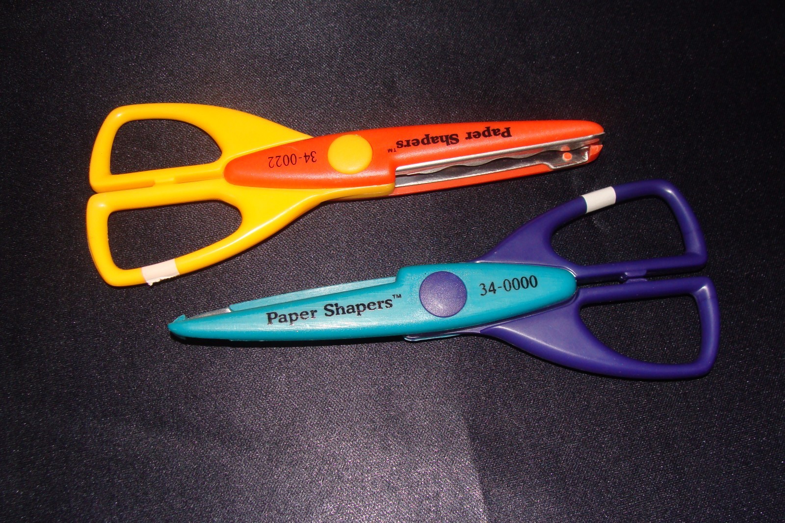 Lot of 2 Paper Shapers Craft Scissors by Provo Craft 34-0022, 34-0000