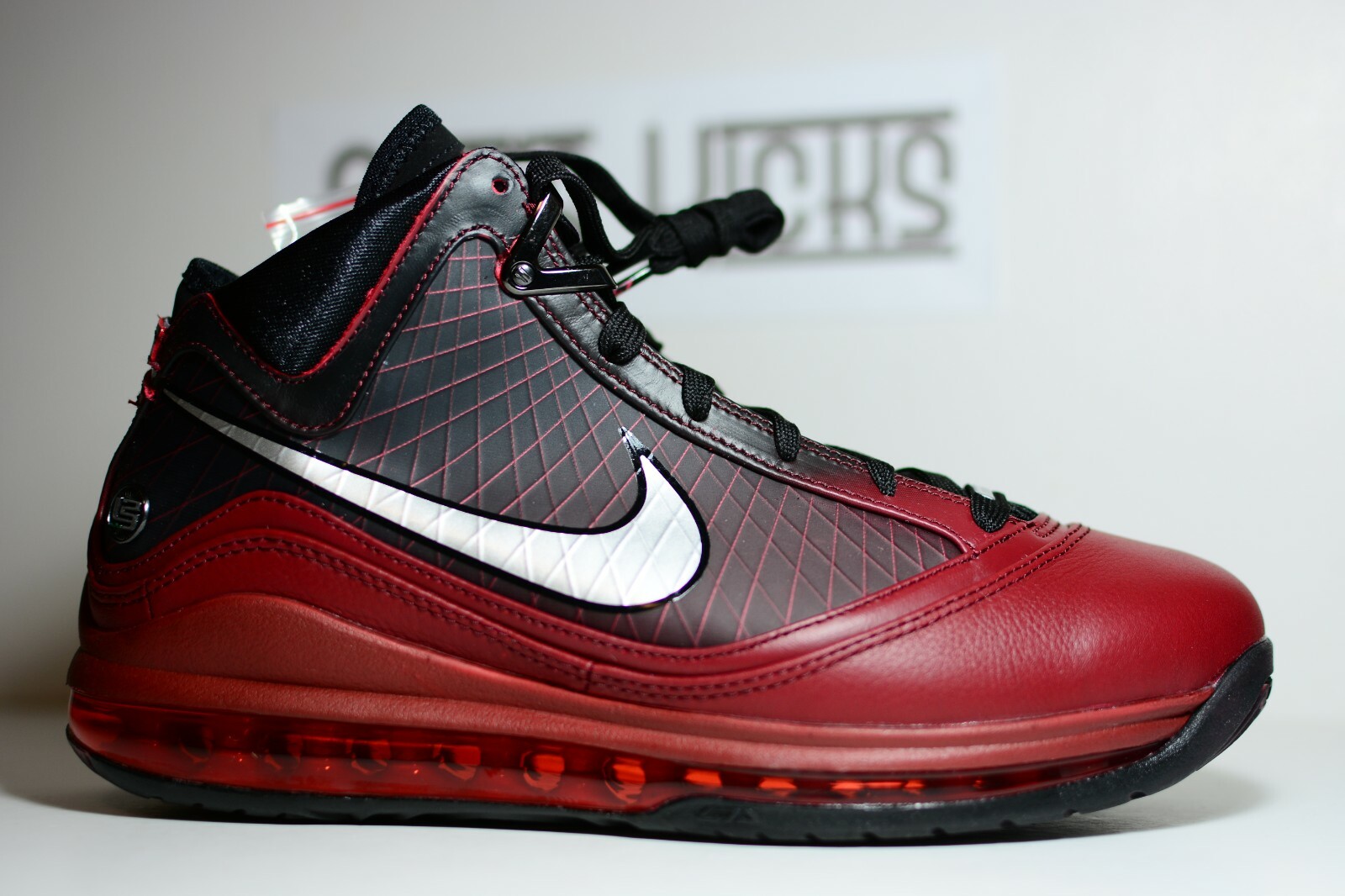 lebron christmas shoes 2019