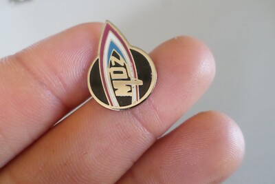 pin s broche badge surf MDZ mer soleil vague