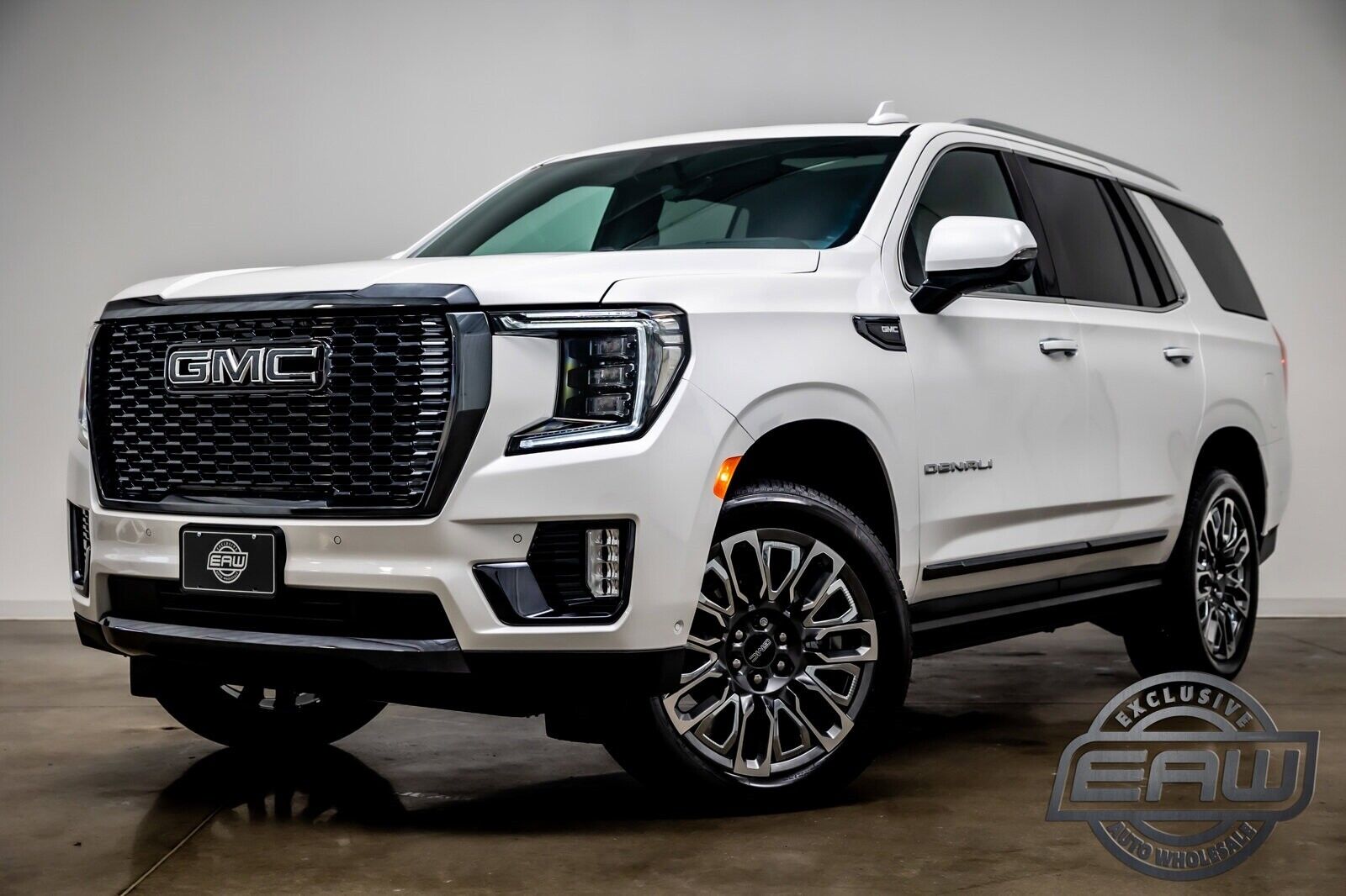 2023 GMC Yukon Denali Ultimate 1773 Miles White Frost Tricoat Sport Utility Gas