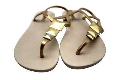 Women's Grendene Gold Ipamewa Resort Casual  Summer Size 7 Sandals Shoes