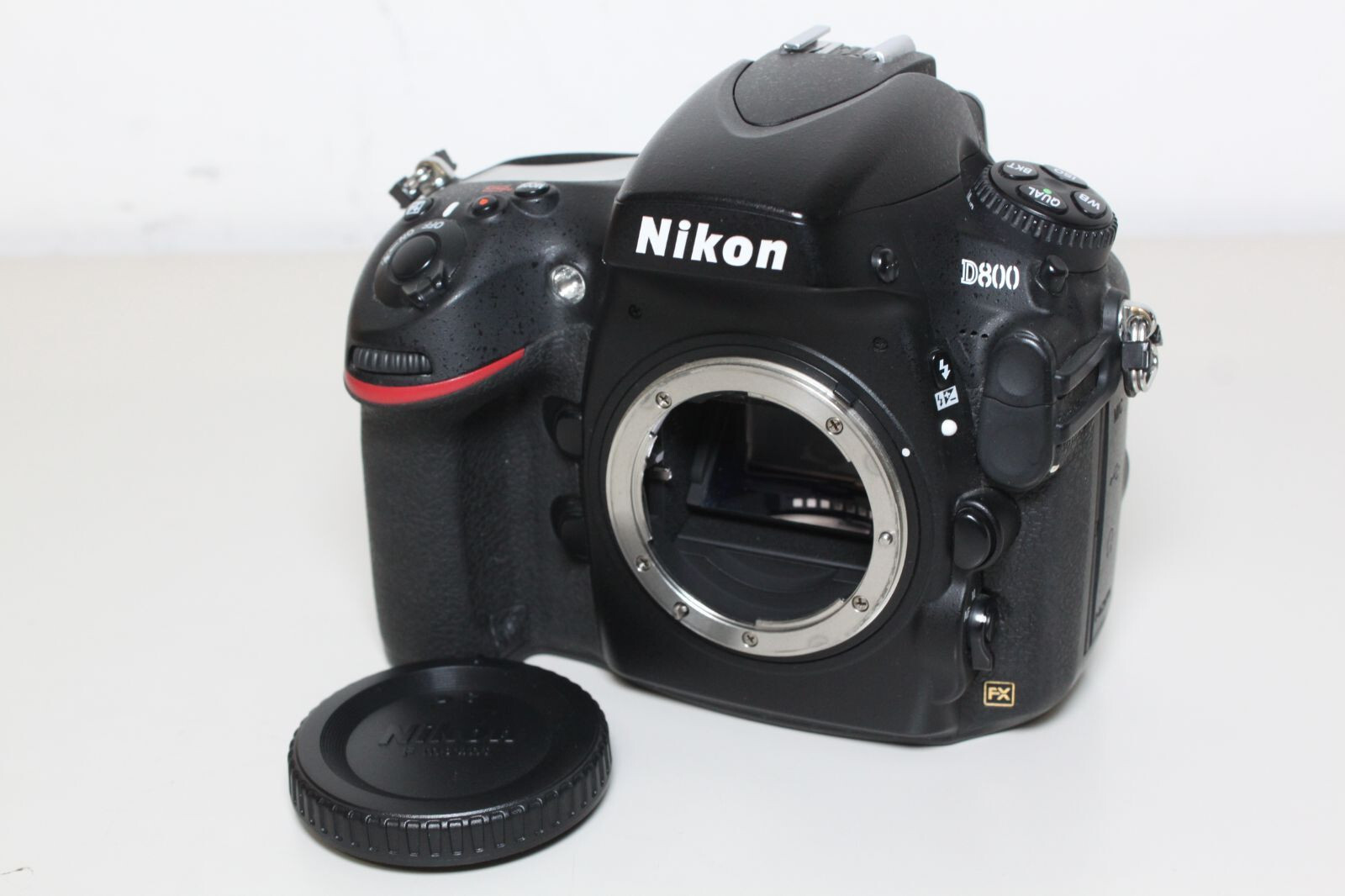Near Mint Nikon D800 36.3MP FX Digital Camera Body Japan Near Mint Nikon D800 36.3MP FX Digital Camera Body Japan