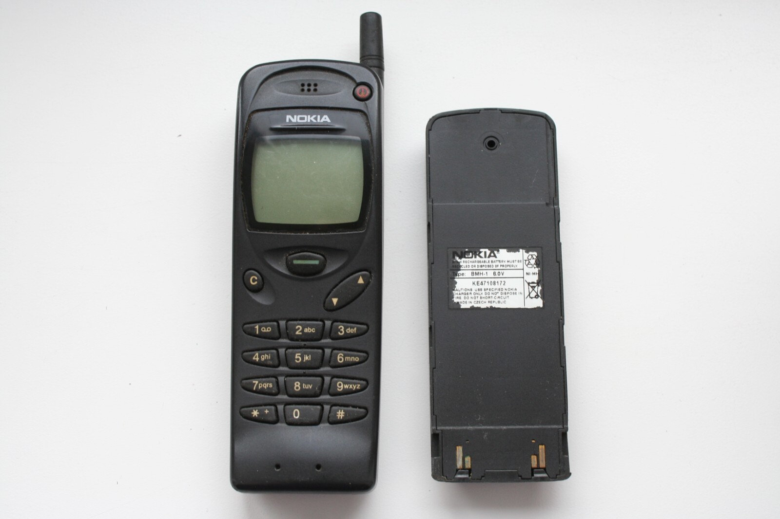 Купить Original Black Nokia 3310 NHE 8 Vintage Mobile Phone Untested  (Старинные Сотовые Телефоны) заказать с доставкой лот № 394248502122