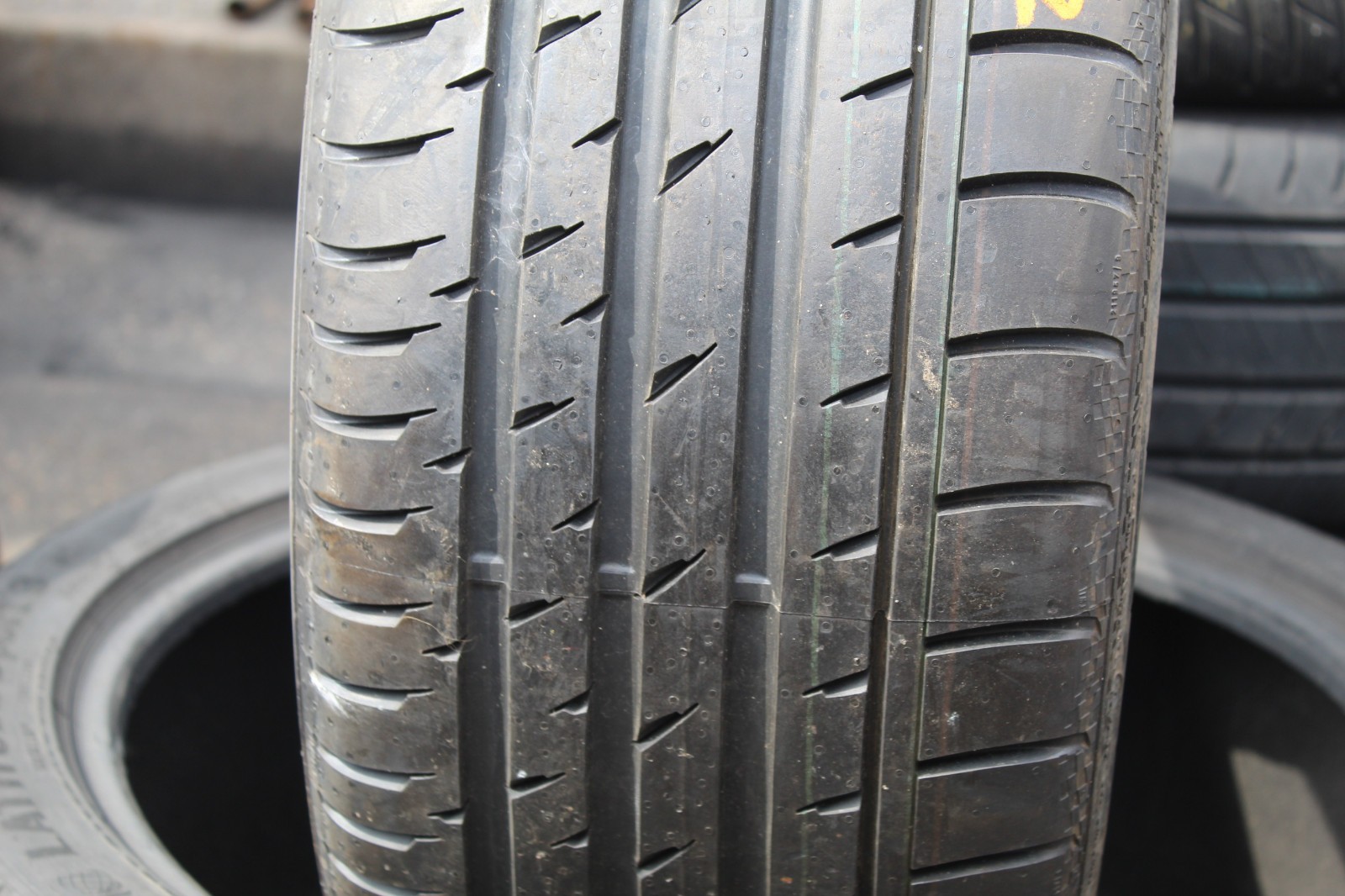 New 255 35 19 Continental, CSC 3, XL, RO1, 96Y x1 Single (F1_tyres) FOD L3697