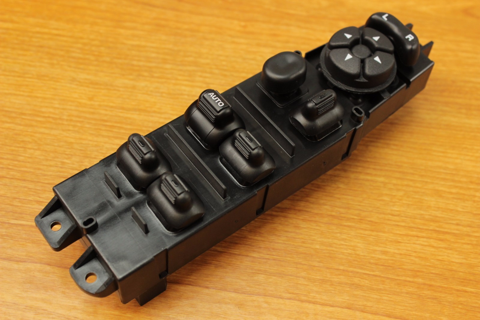 200205 Dodge Ram Driver Side Power Window Master Switch Lock & Bezel