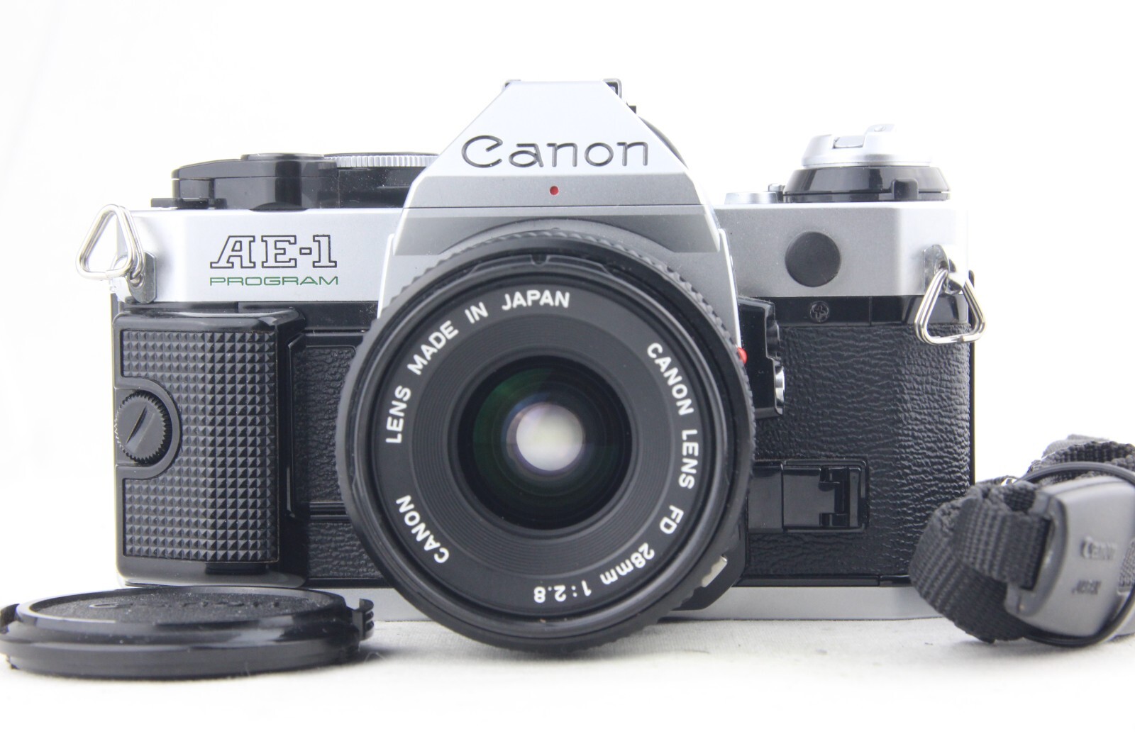 Canon AE-1 PROGRAM FD 28mm 1:3.5 フィルムカメラ NEAR MINT ] CANON AE-1 Program 35mm Film Camera New FD 28mm