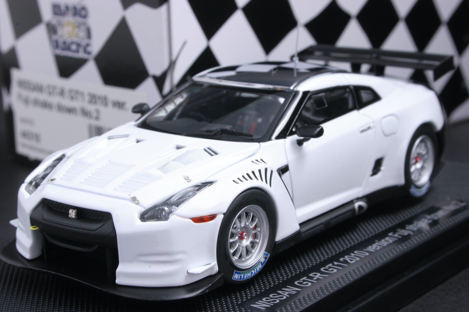 EBBRO 44318 1:43 NISSAN GT-R R35 GT1 2010 FUJI SHAKE DOWN NO