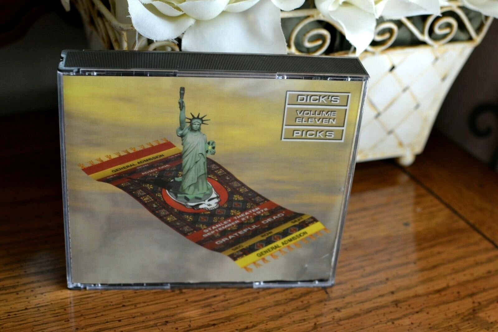 米3discs CD Grateful Dead Dicks Picks Vol. 11--stanley Theatre, Jersey City, Nj 9/27/72 (3 Cd Set) GDCD4031 Real Gone Music /00330 Dick's Picks 11: Stanley Theatre, Jersey City, NJ 9/27/72