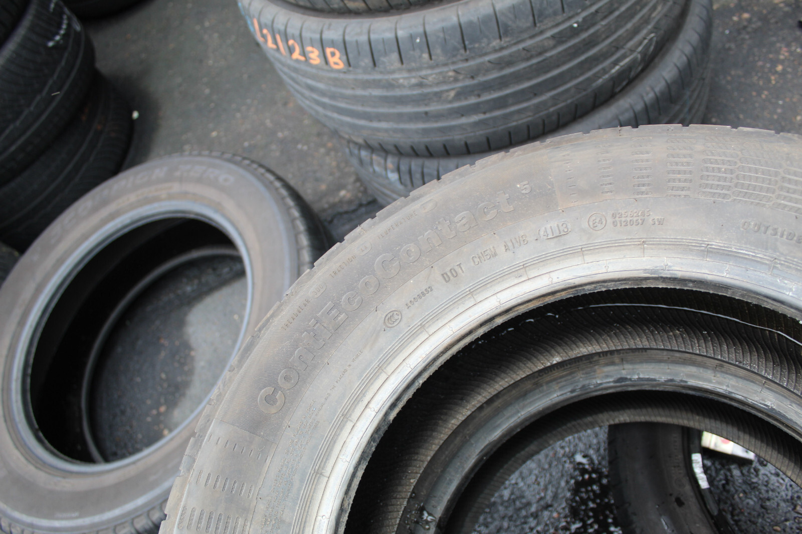 New 215 60 16 Continental, Conti EcoContact 95V, x1 Single (F1_tyres) FOD L2423A