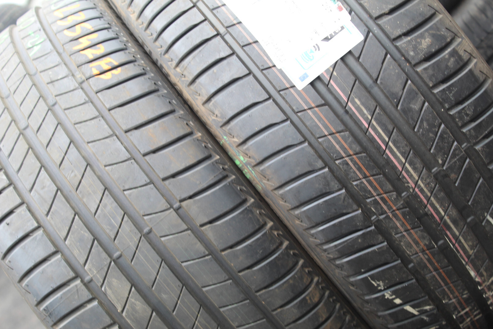 New 245 40 19 Bridgestone, Turanza T005, 94W, x2 A Pair (F1_tyres) L3542