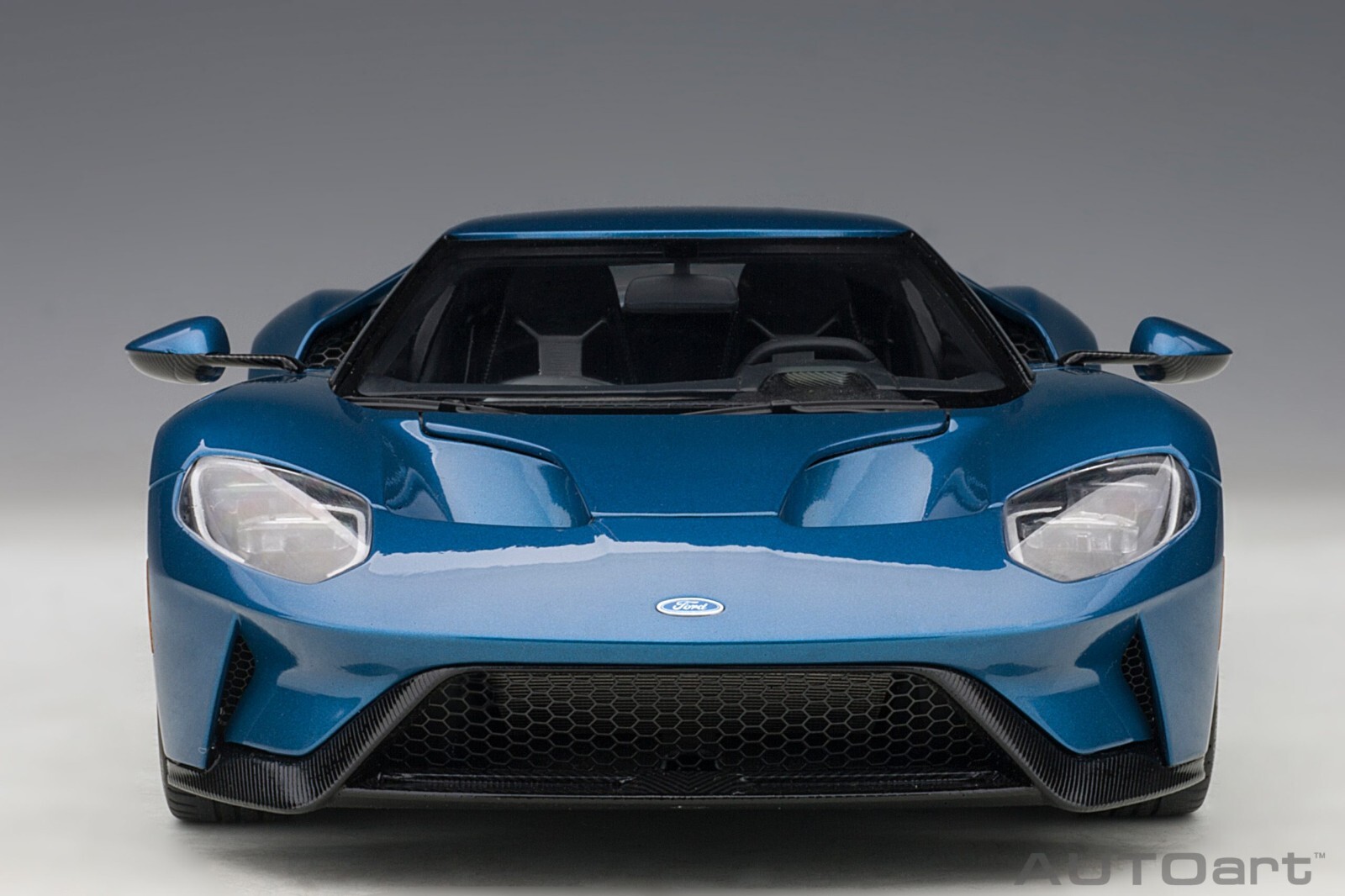 オートアート 1/18 フォードGT (Liquid Blue) Ford GT 2017 Liquid Blue 1:18 – Norev