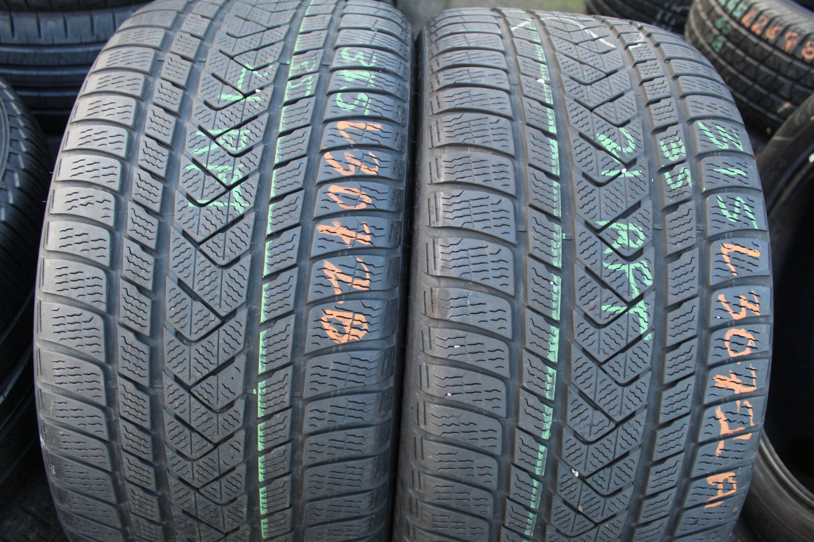 315 35 21 Pirelli, Winter, RunFlat, 111V, x2 A Pair 5.7mm (F1_tyres) L3072