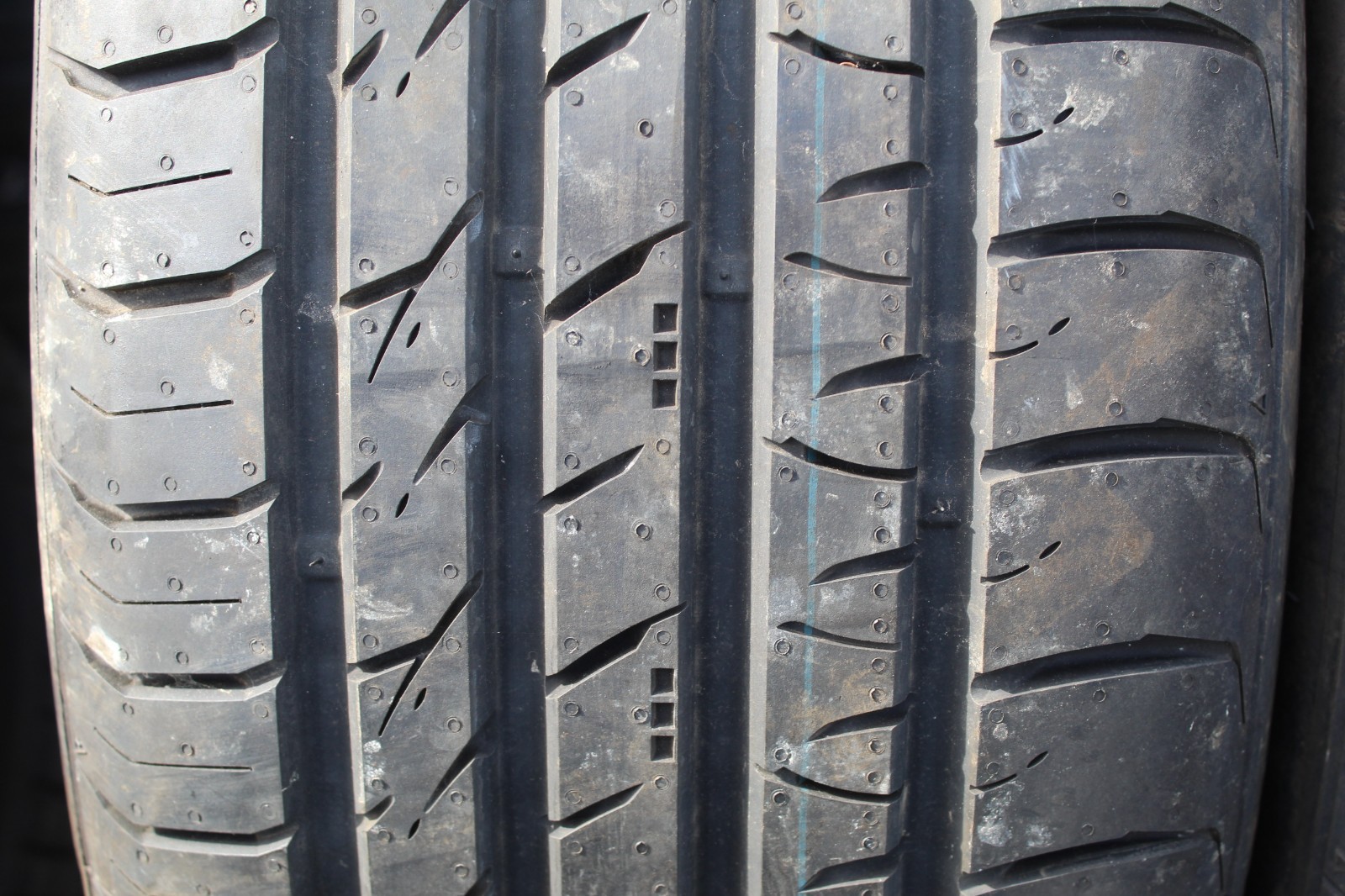 New 235 55 19 Kumho, Crugen HP91, 101V, x1 Tyre (F1_tyres) L3823