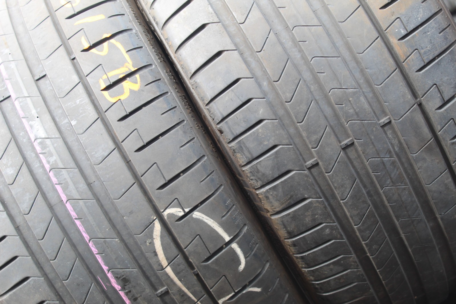 265 30 19 Pirelli, P Zero, AO, XL, 93Y x2 A Pair 4.7mm (F1_tyres) FO L3615