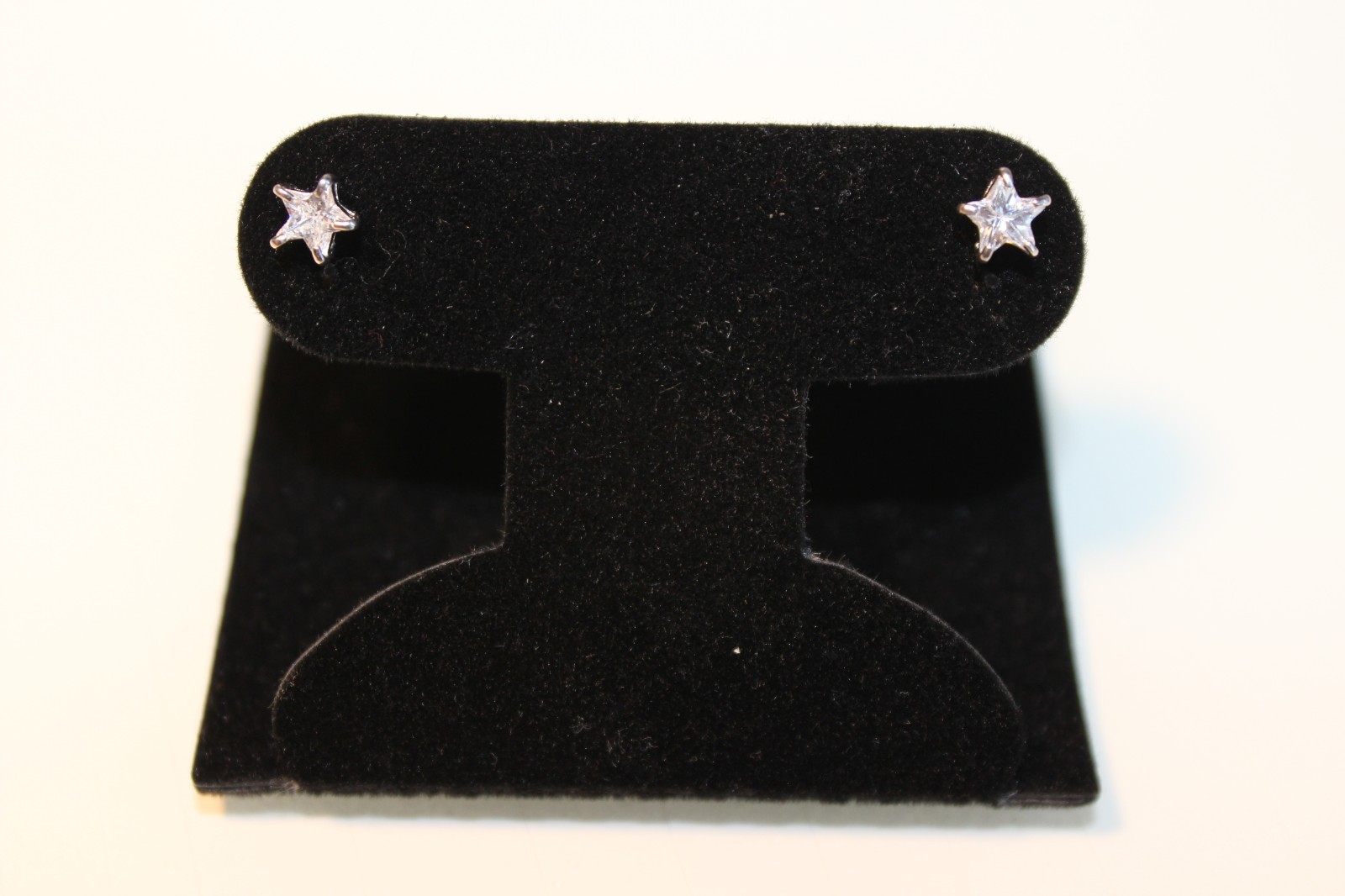 Sterling Silver Stud Earrings stare Shape 2 karat Cubic Zirconia CZ 925