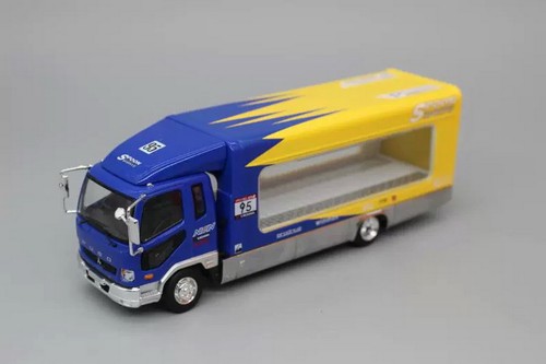 FUSO クレーン？ミニカー ？ティッシュ箱くらい？ FUSO クレーン？ミニカー ？ティッシュ箱くらい？