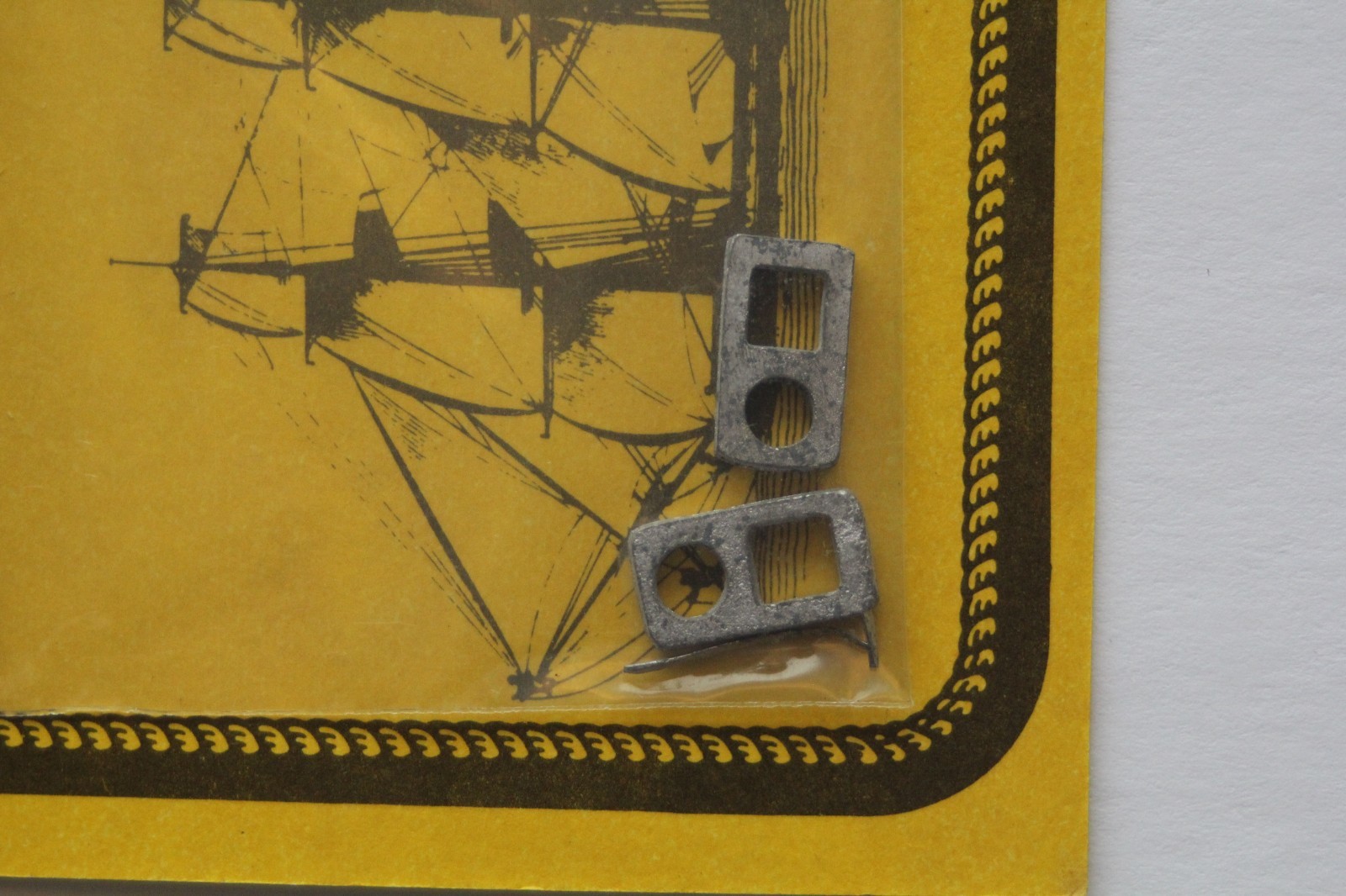 Model Shipways Fittings MS0677 Mast Cap 7/16