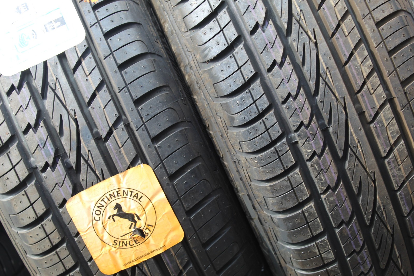 New 235 60 18 Continental, Cross Contact, AO, 107W, x1 Tyre (F1_tyres) L3703