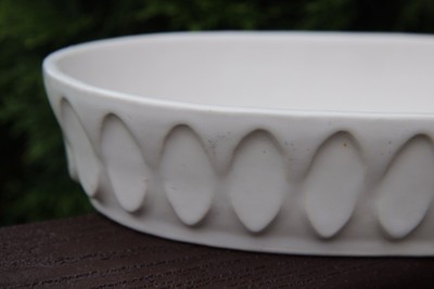 Vintage Red Wing Console Bowl Ivory thumbprint rim marked 835
