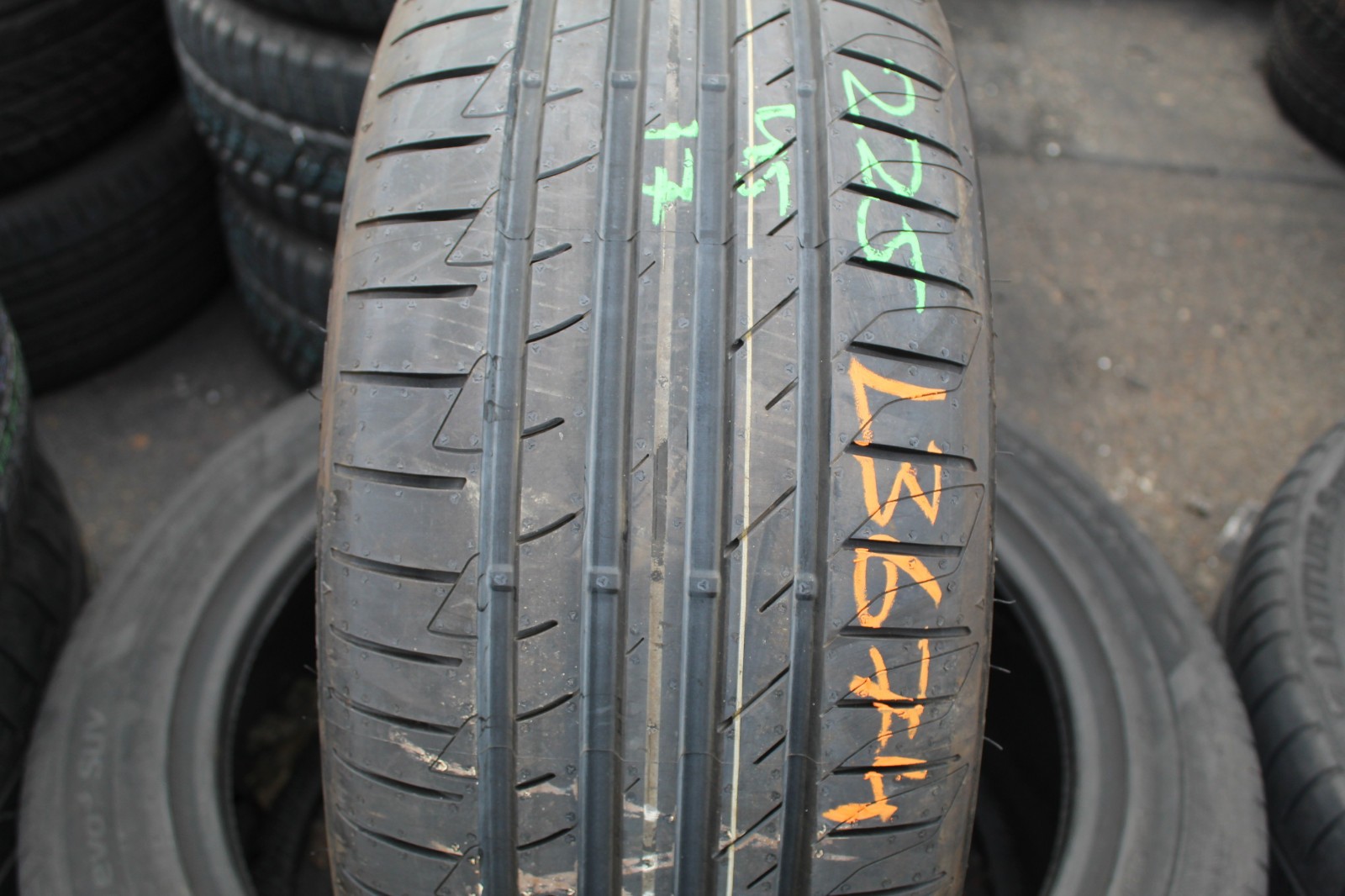 New 225 45 17 ESA Tecar, Spirit 5 UHP, XL, 94Y x1 Single Tyre (F1_tyres) L3674