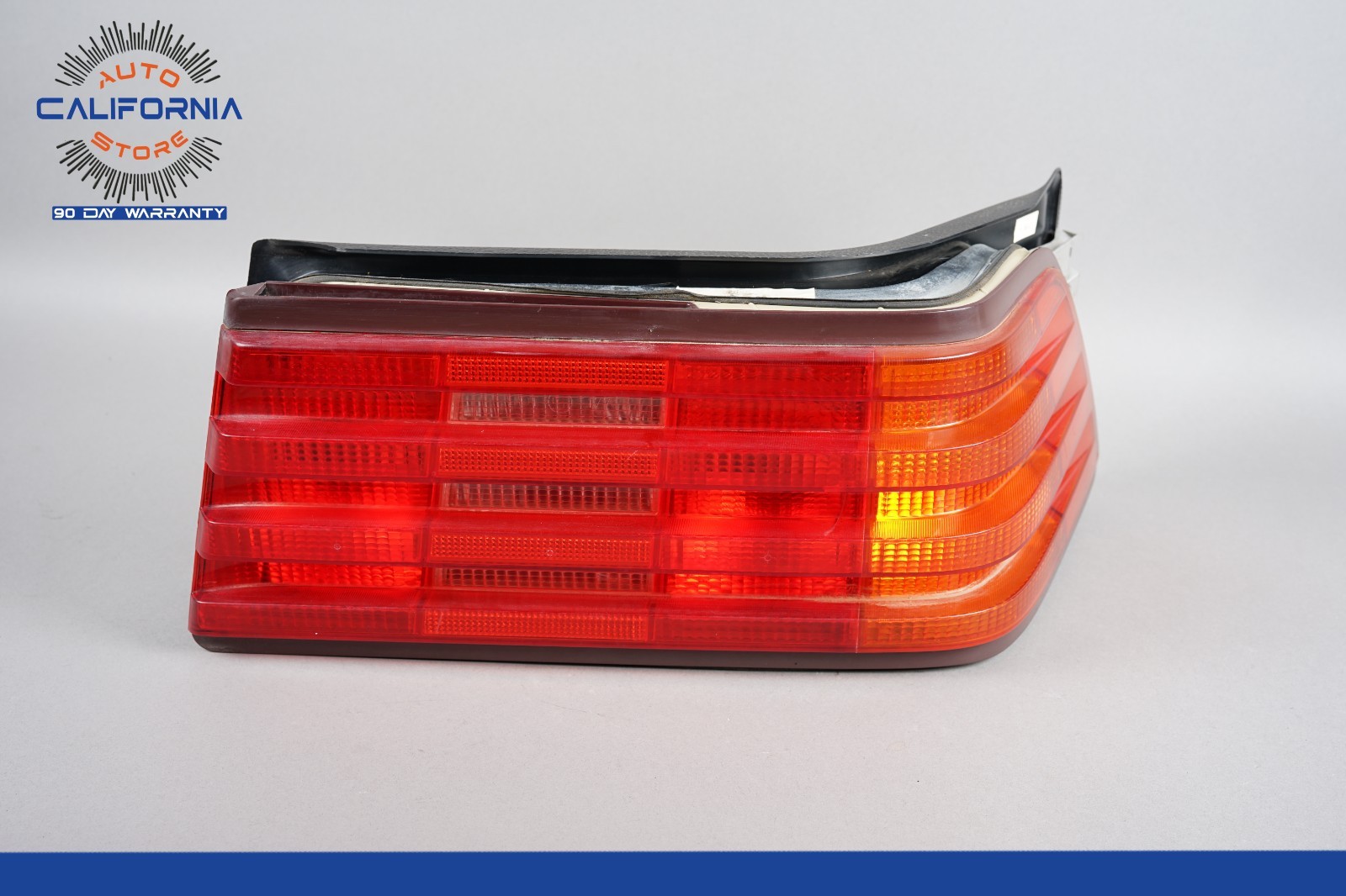 96-98 Mercedes R129 SL500 SL600 Rear Right Side Tail Light Lamp 1298200677 OEM