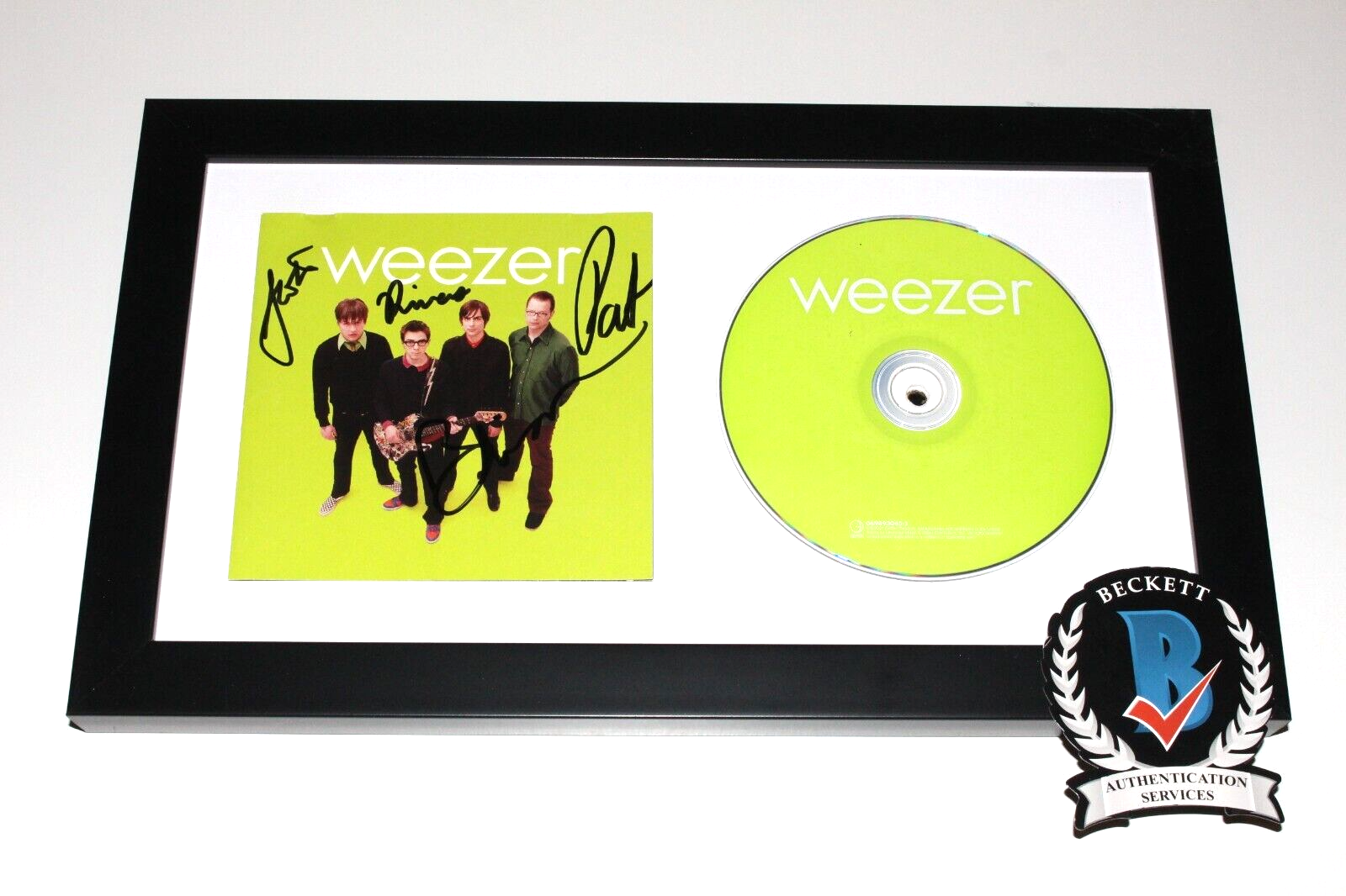 WEEZER BAND SIGNED FRAMED 'GREEN ALBUM' CD COVER BECKETT COA
