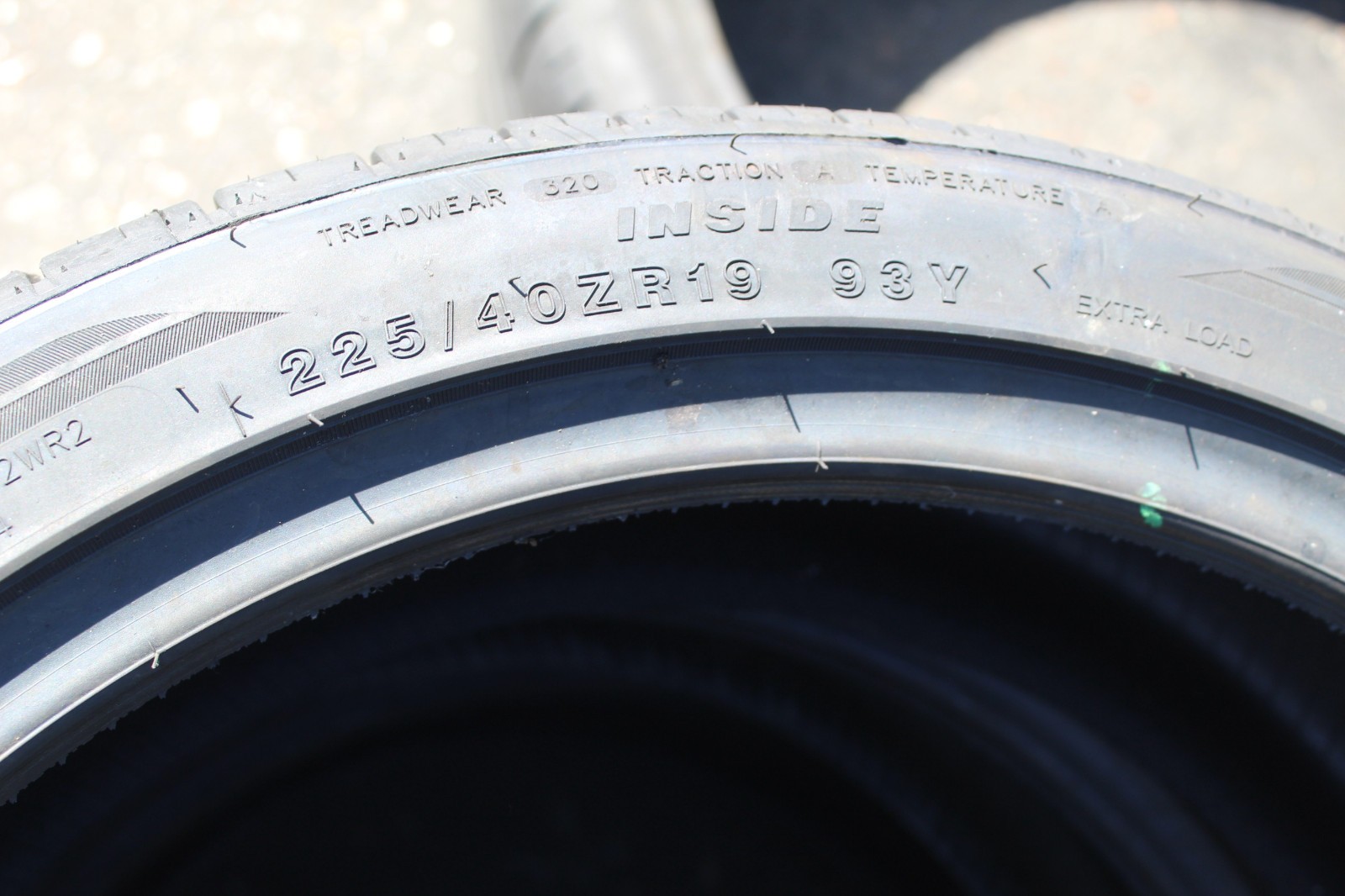 New 225 40 19 Rotalla, Setula SRace RU01, XL, 93Y, x2 A Pair (F1_tyres) L3550