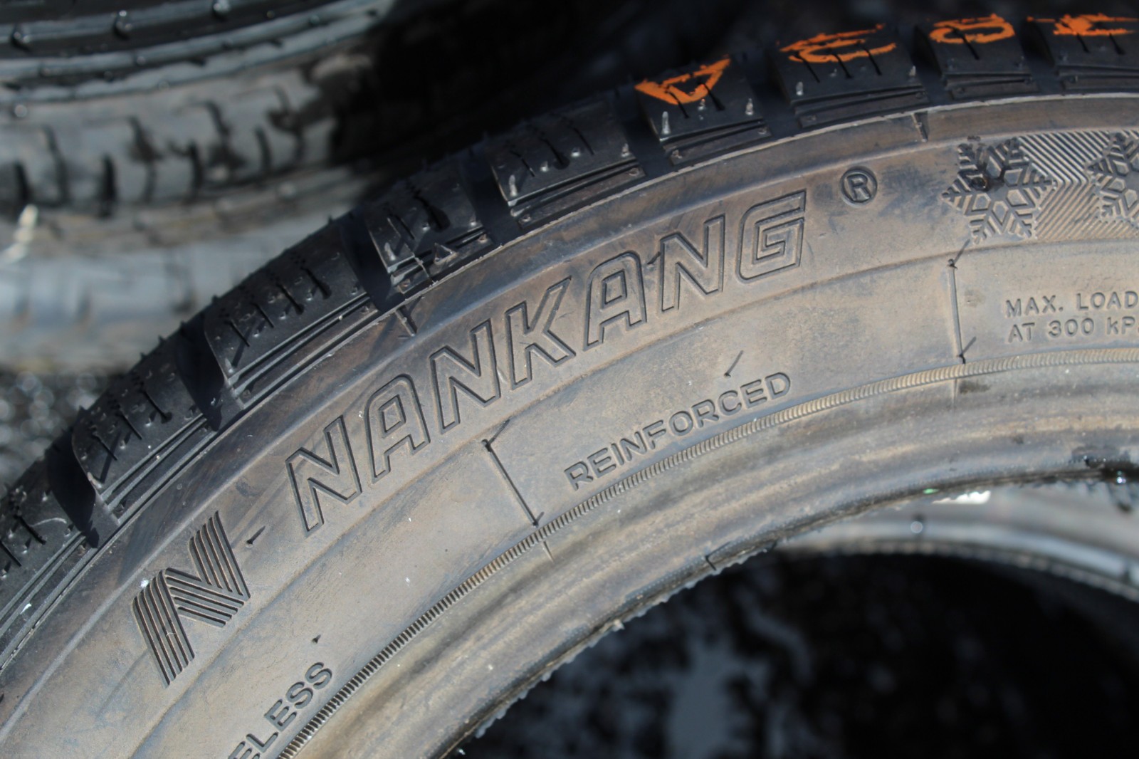 New 185 55 16 Nankang, Winter, XL, M+S, 87T, x1 Tyre (F1_tyres) L3783
