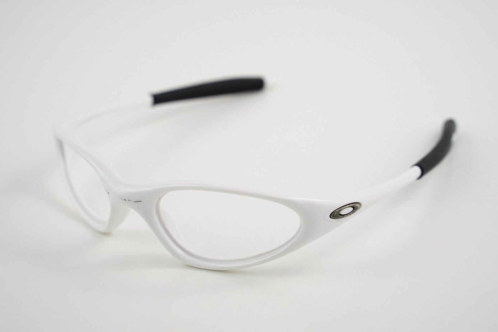 Good! Oakley Minute 1.0 Pearl White Sunglasses Frames 1st Good! Oakley Minute 1.0 Pearl White Sunglasses Frames 1st