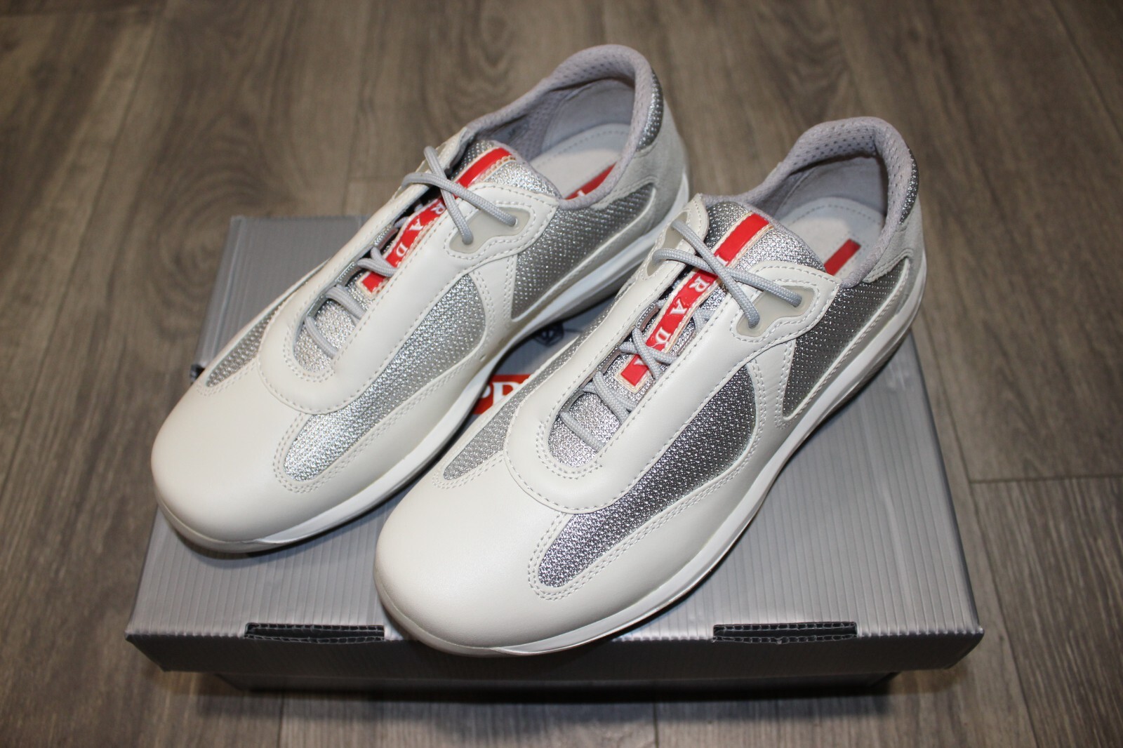 ◆PRADA 最新作◆America's Cup スニーカー/White&Silver◆ PRADA America's Cup $895 White/Silver Patent Leather And