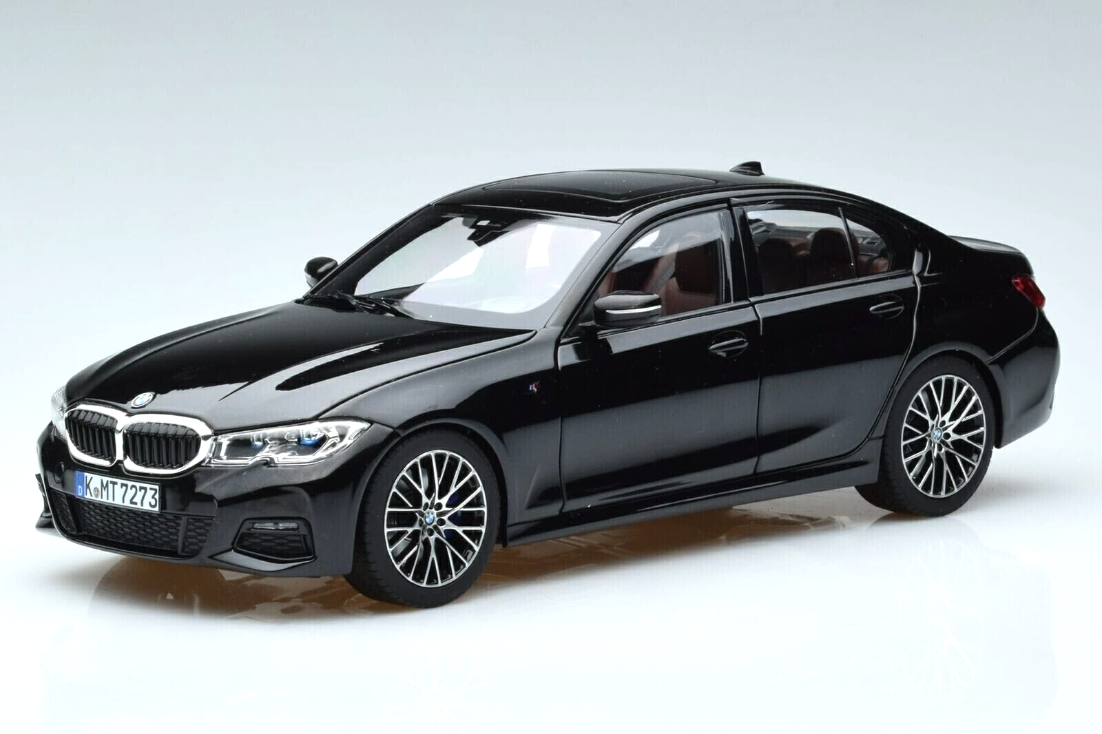 1/18 BMW 330i (G20) 2019 Black Metallic Diecast Model Car by 1/18 BMW 330i (G20) 2019 Black Metallic Diecast Model Car by