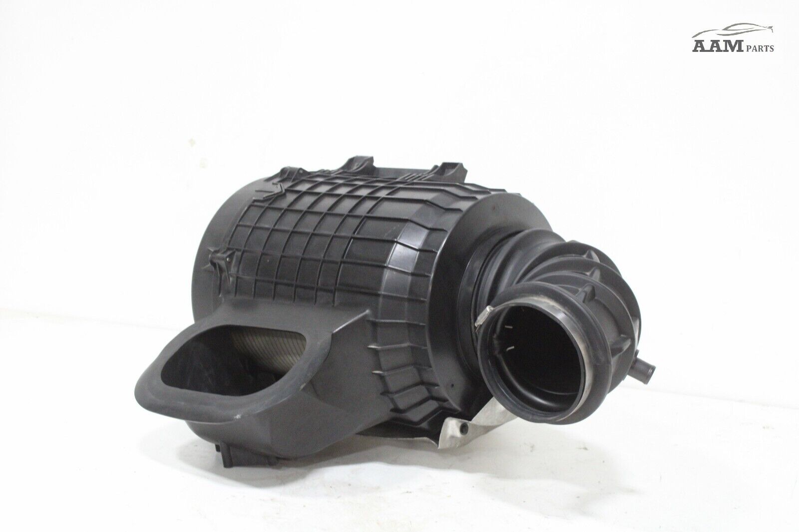 2018-2024 VOLVO VNL 860 12.8L D13 AIR INTAKE CLEANER FILTER BOX 21715813 OEM 2018-2024 VOLVO VNL 860 12.8L D13 AIR INTAKE CLEANER FILTER BOX 21715813 OEM