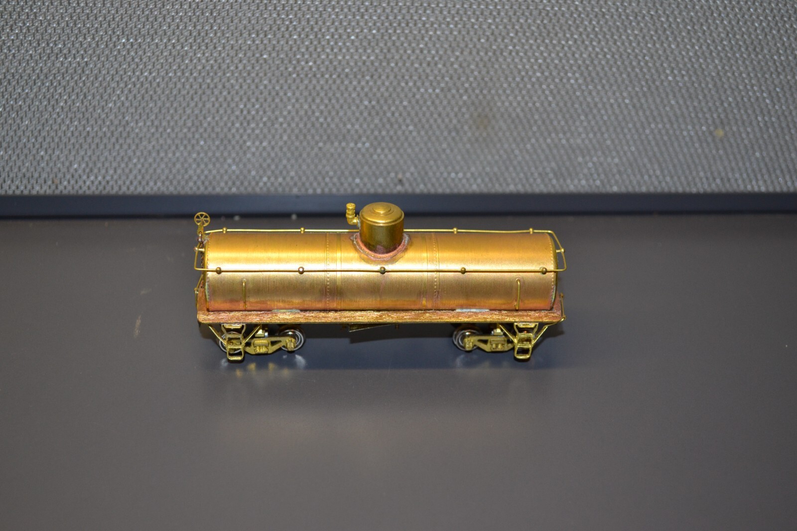 U.T.L.X. GRAMPS FRAMELESS TANK CAR HOn3 Hon3 Brass PSC