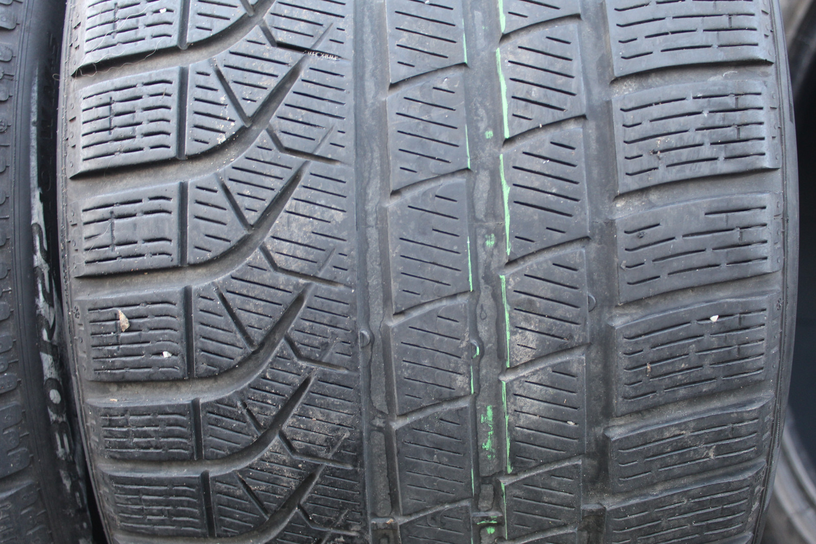 285 30 22 Pirelli, Winter, M+S, XL, AO, 101W x2 A Pair 5.0mm (F1_tyres) L3147