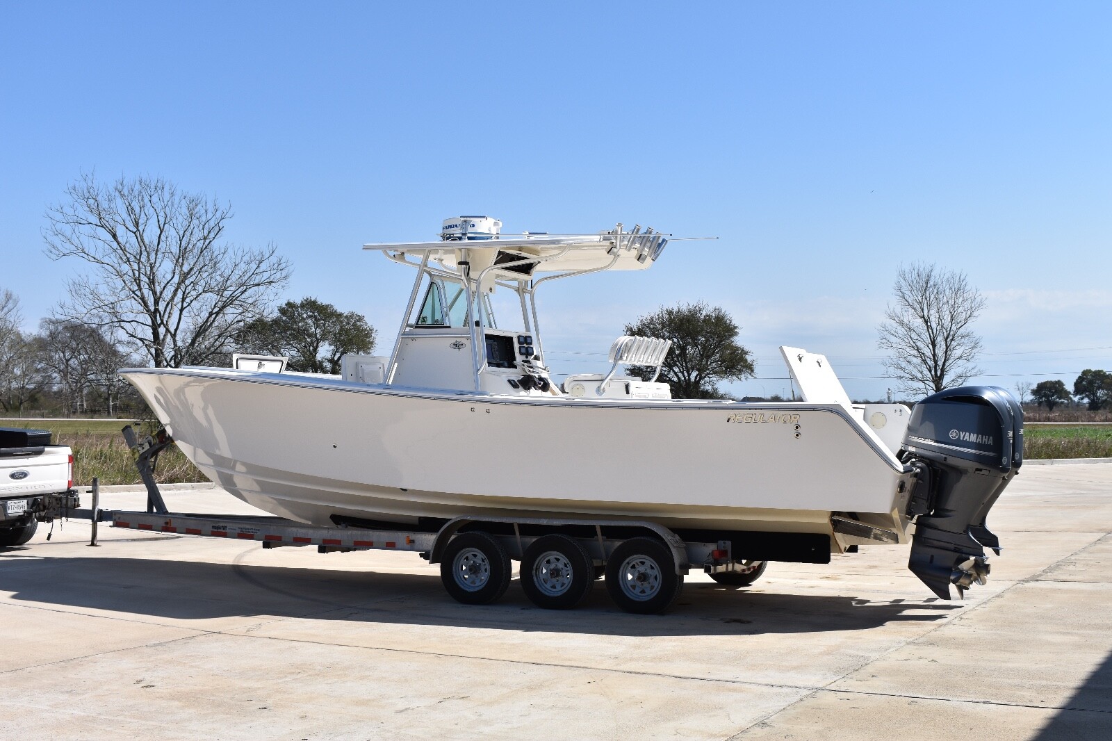 2005 32 Regulator with 2014 F300's 450 hours.