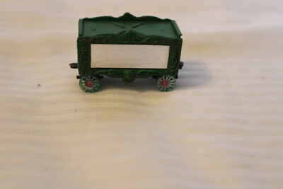 HO Scale Life-Like, Mirrored Circus Wagon, Green, Built