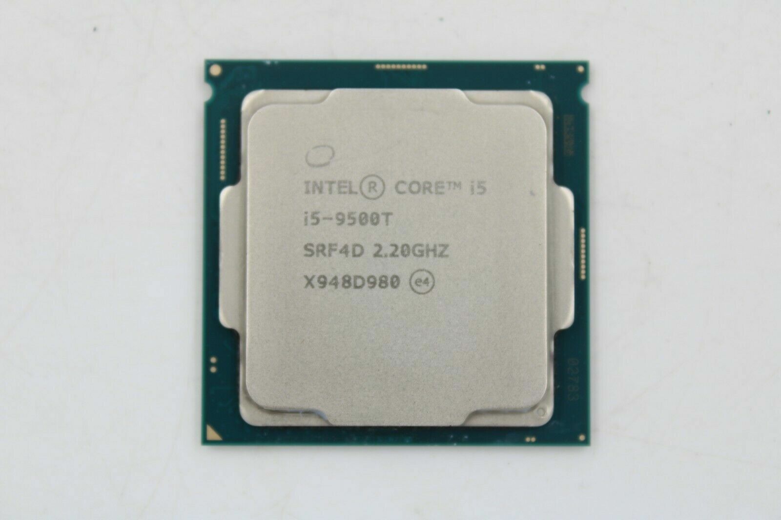 Intel CPU i5-9500TとDDR4-8GB 2枚セット Intel CPU i5-9500TとDDR4-8GB 2枚セット Intel CPU i5-9500TとDDR4-