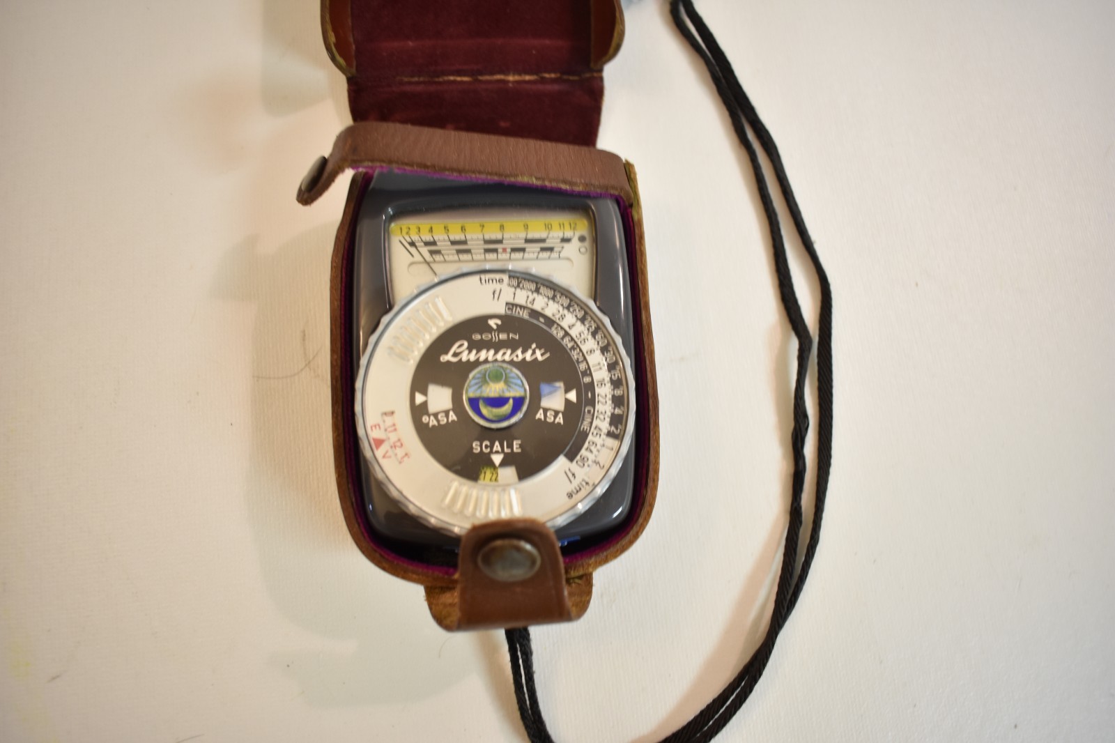 Nice Clean Used Gossen Lunasix Light Meter W/ Leather Ccase  - Germany Camera US