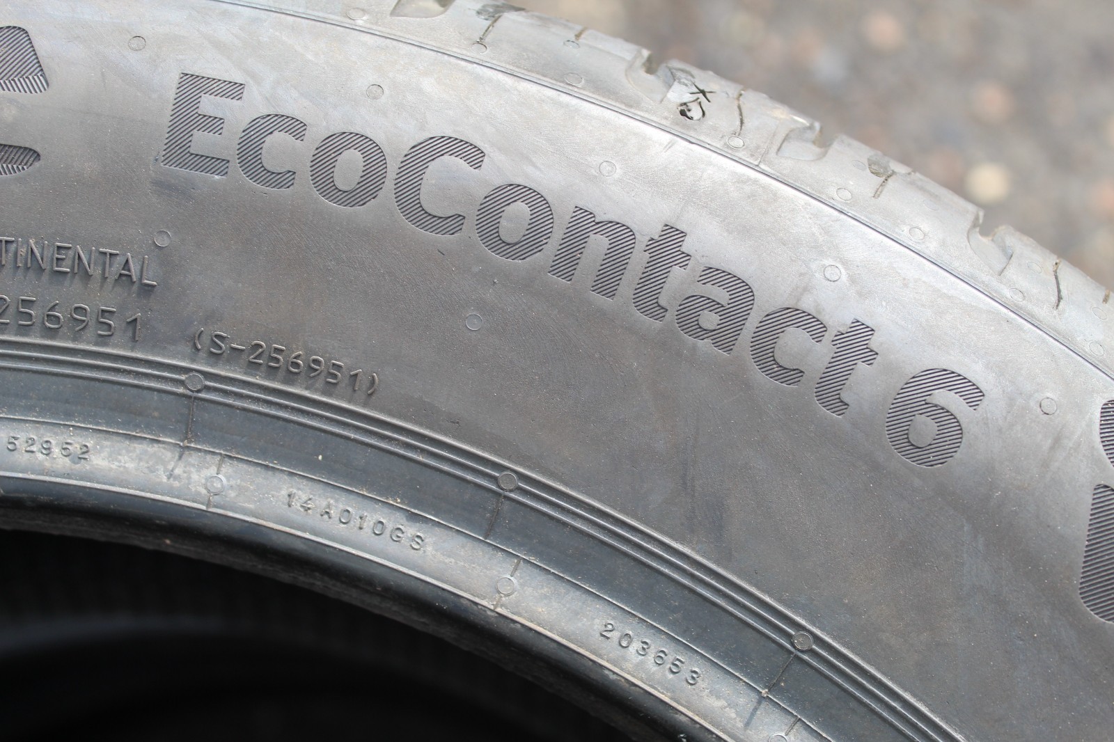 New 235 45 18 Continental, Eco Contact 6, 94W, x1 Tyre (F1_tyres) L3826