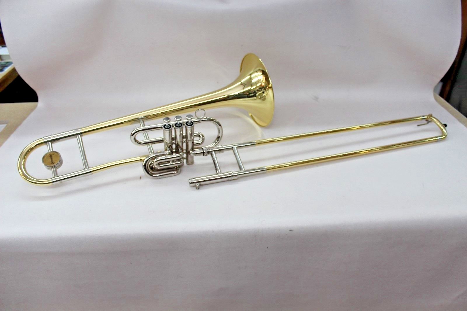Levante TB4955 Bb Superbone Lacquer Trombone