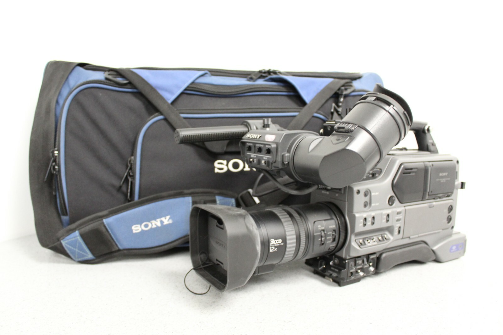 Sony DSR-250 DVCAM Camcorder LOW 8x10 Total Hours! w/Petrol Sony DSR-250 DVCAM Camcorder LOW 8x10 Total Hours! w/Petrol